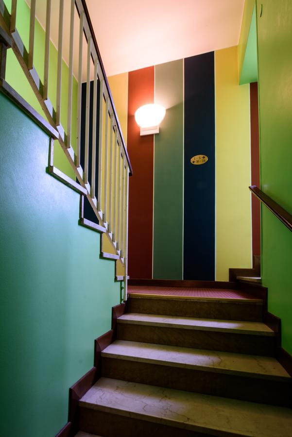 Colors Hostel Toscolano Maderno Exteriör bild