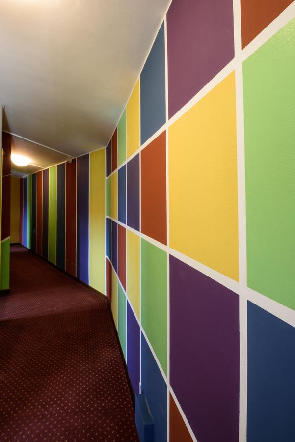 Colors Hostel Toscolano Maderno Exteriör bild